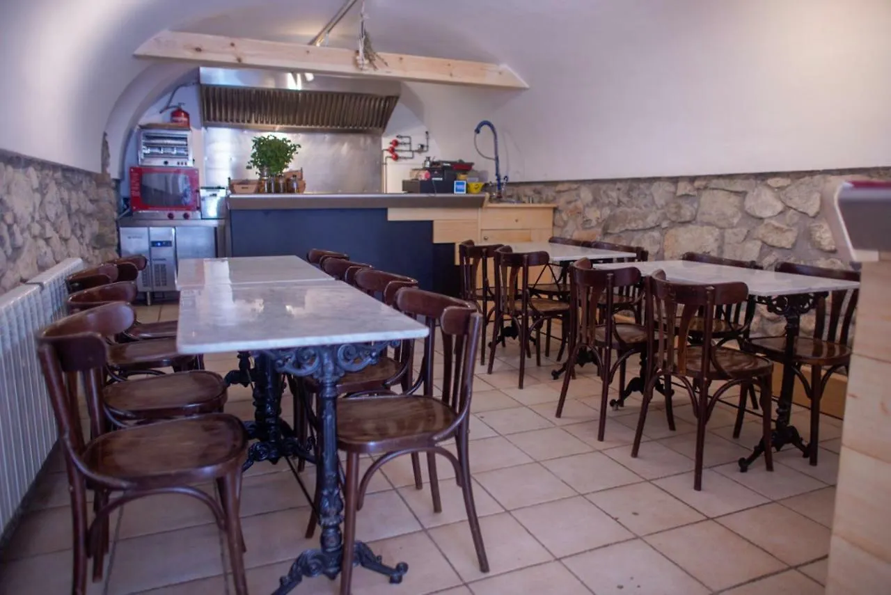 La Rectoria D'Albanya Hostel Spanje