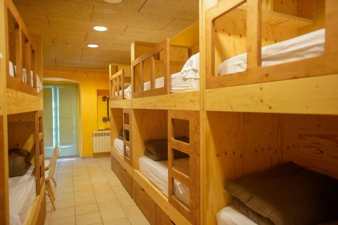 La Rectoria D'Albanya Hostel